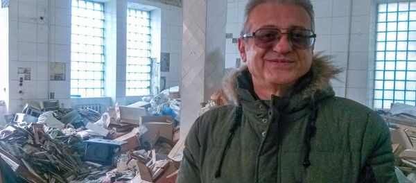 Художественный руководитель гос.театра пантомимы Жирайр Дадасян в предоставленном театру помещении (12 декабря 2019). Еревaн - Sputnik Արմենիա