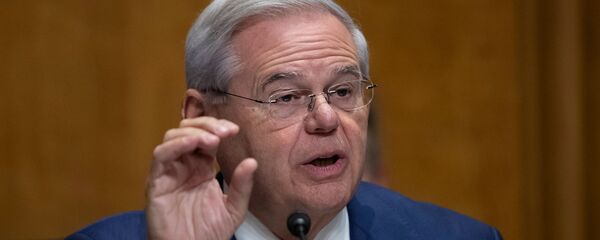 Высокопоставленный член Сената Боб Менендес во время слушаний Комитета Сената (3 декабря 2019). Вашингтон - Sputnik Армения