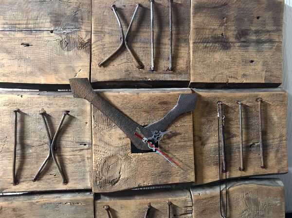 Горсть гвоздей с могилы домика-времянки: как гюмрийцы нашли способ оживить прошлое - Sputnik Армения