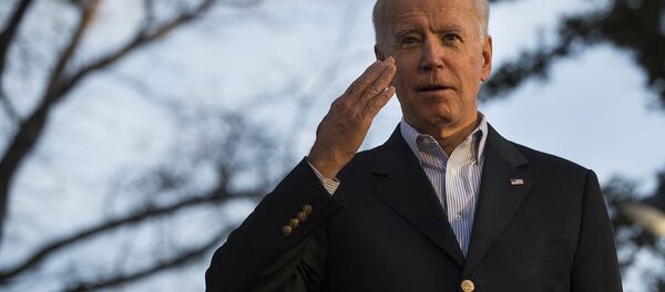 Кандидат в президенты от Демократической партии и бывший вице-президент США Джо Байден во время кампании (13 декабря 2019). Сан-Антонио Кандидат в президенты от Демократической партии и бывший вице-президент США Джо Байден во время кампании (13 декабря 2019). Сан-Антонио - Sputnik Արմենիա