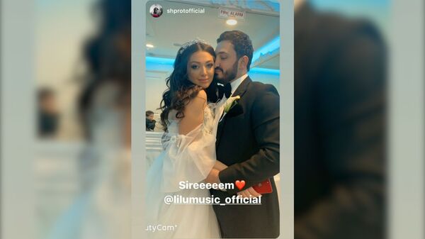 Երգչուհի Լիլուն ամուսնացել է. հայտնի է թե ով է նրա ընտրյալը. տեսանյութ Երգչուհի Լիլուն ամուսնացել է. հայտնի է թե ով է նրա ընտրյալը. տեսանյութ - Sputnik Արմենիա