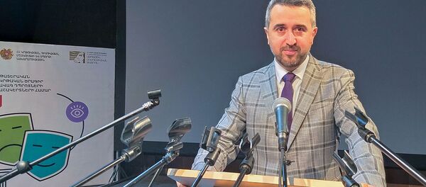 Заммининистра ОНКС Армении Ара Хзмалян на ежегодной итоговую пресс-конференции по сфере культуры (16 декабря 2019). Еревaн - Sputnik Արմենիա