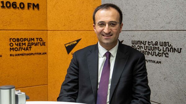 Այլ տարբերակ չկա, պետք է հարթենք ավելի առողջ հասարակություն տանող ճանապարհը. Թորոսյան Այլ տարբերակ չկա, պետք է հարթենք ավելի առողջ հասարակություն տանող ճանապարհը. Թորոսյան - Sputnik Արմենիա