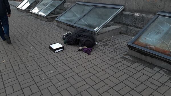 Бездомный на улице - Sputnik Армения