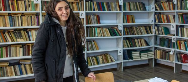 Координатор литературного кружка Зартнир Ани Саакян - Sputnik Արմենիա