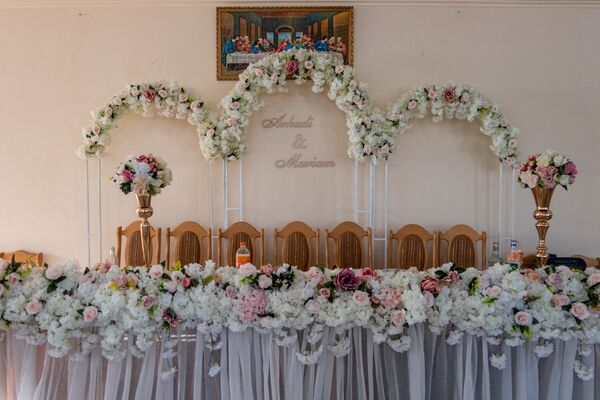 Музыку громче, пусть не слышат: стрельба на границе не расстроила армянскую свадьбу в Коти - Sputnik Армения