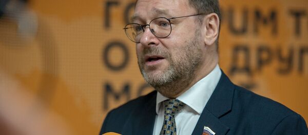 Председатель Комитета Совета Федерации по международным делам Константин Косачев в гостях агенстра Sputnik Армения Председатель Комитета Совета Федерации по международным делам Константин Косачев в гостях агенстра Sputnik Армения - Sputnik Արմենիա