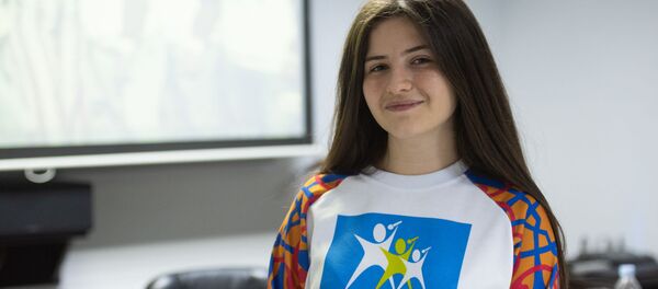 Участница группы «Разные» Мэри Варданян на пресс-конференции победителей международного конкурса Во весь голос (19 декабря 2019). Еревaн - Sputnik Армения