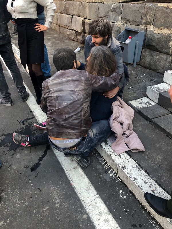 ЧП в здании военного комиссариата в Ереване: известны детали, трое в реанимации ЧП в здании военного комиссариата в Ереване: известны детали, трое в реанимации - Sputnik Армения