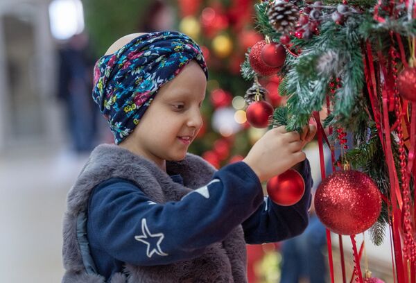 «Դու մենակ չես». «Միսս Հայաստան» դառնալու երազանքը 8-ամյա Էլենին օգնեց հաղթահարել քաղցկեղը - Sputnik Արմենիա