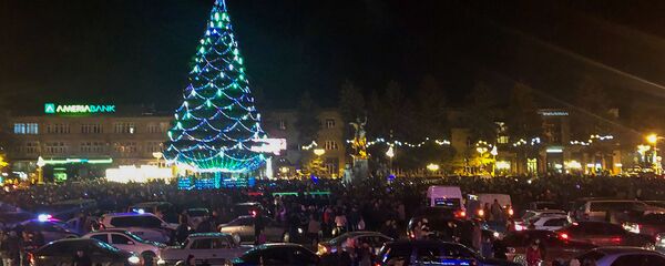 Торжественная церемония зажжения огней главной елки Ширака (20 декабря 2019). Гюмри - Sputnik Արմենիա