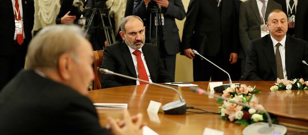 Премьер-министр Армении Никол Пашинян принял участие в неформальной встрече глав государств СНГ (20 декабря 2019). Санкт-Петербург Премьер-министр Армении Никол Пашинян принял участие в неформальной встрече глав государств СНГ (20 декабря 2019). Санкт-Петербург - Sputnik Армения