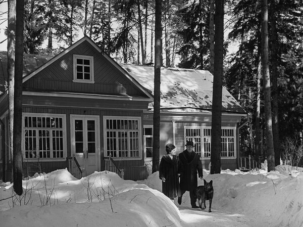 Приз для чемпиона: как нежная армянка покорила сердце легендарного еврейского шахматиста - Sputnik Армения