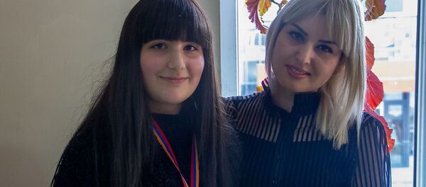 Ани Иванян во время новогоднего мероприятия в Гематологическом центре имени Еоляна (23 декабря 2019). Еревaн - Sputnik Արմենիա