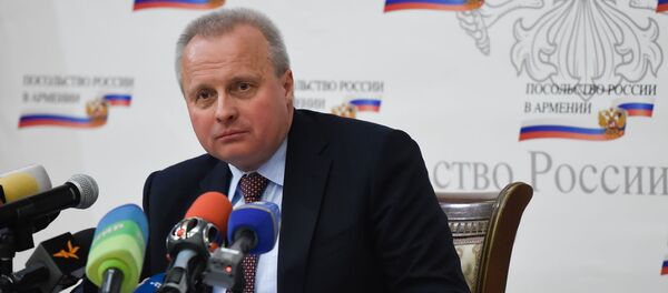 Посол России в Армении Сергей Копыркин на итоговой пресс-конференции (24 декабря 2019). Еревaн Посол России в Армении Сергей Копыркин на итоговой пресс-конференции (24 декабря 2019). Еревaн - Sputnik Армения