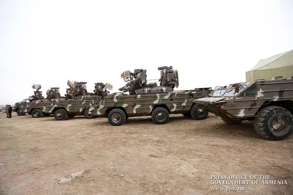 Крупная партия вооружений: Пашиняну показали и рассказали о возможностях ЗРК Оса-АК Крупная партия вооружений: Пашиняну показали и рассказали о возможностях ЗРК Оса-АК - Sputnik Армения