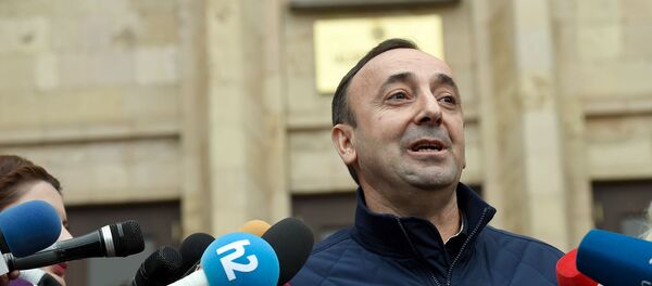 Председатель Конституционного суда Грайр Товмасян после допроса встретился с журналистами (27 декабря 2019). Еревaн - Sputnik Армения