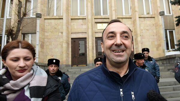Председатель Конституционного суда Грайр Товмасян после допроса встретился с журналистами (27 декабря 2019). Еревaн - Sputnik Армения