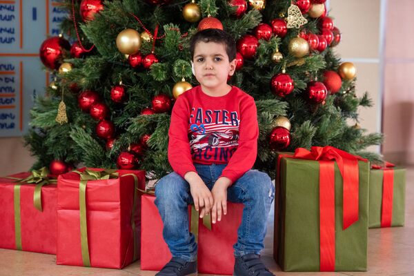 Ты не один: о чем мечтает маленький шеф гаварских приставов, который ненавидит катетер - Sputnik Армения