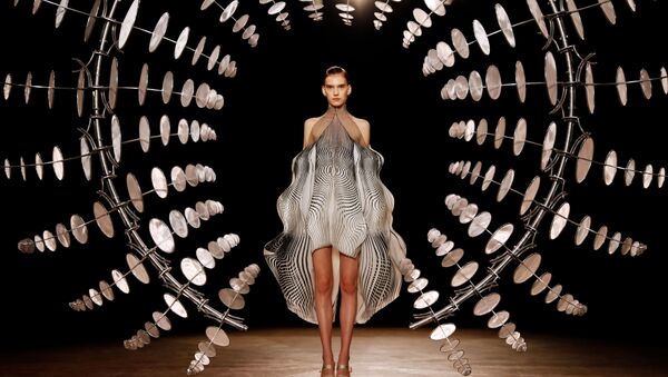 Показ коллекции Iris van Herpen осень-зима 2019/2020 Haute Couture - Sputnik Армения