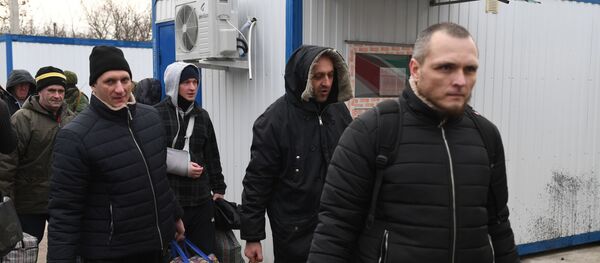 Обмен военнопленными между ДНР, ЛНР и Украиной в Донецкой области - Sputnik Արմենիա
