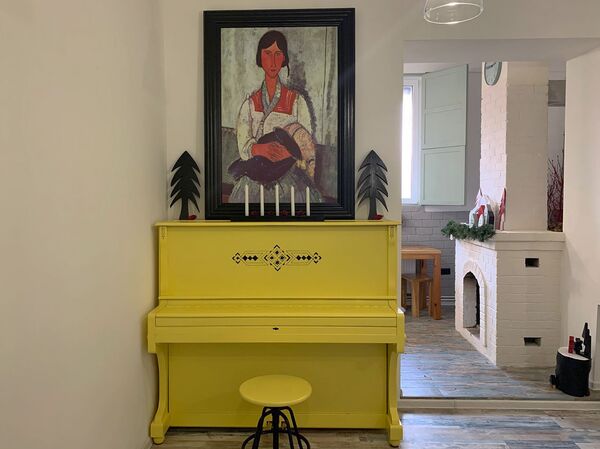 Վառ երևակայություն ու ճաշակ. գյումրեցի արվեստագետը հին իրերին Ամանորի շունչ է հաղորդում - Sputnik Արմենիա