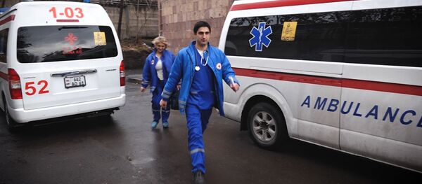 Մեկ օր «Շտապօգնության» բրիգադի հետ Մեկ օր «Շտապօգնության» բրիգադի հետ - Sputnik Արմենիա