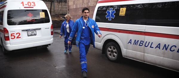 День c бригадой «Скорой помощи»   - Sputnik Армения