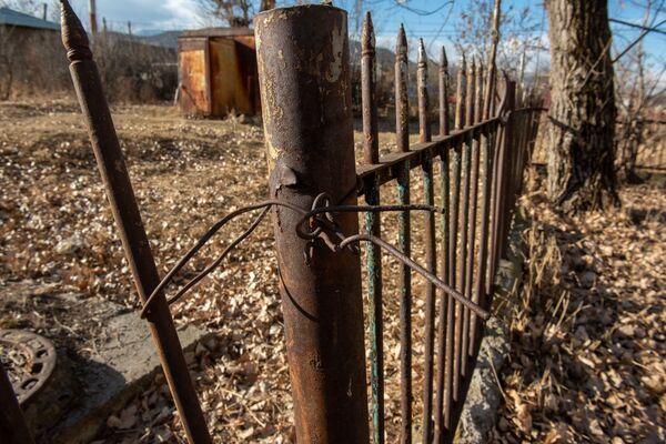 Двери Санта-Клауса закрыты: грустная история красивого уголка Армении - Sputnik Армения