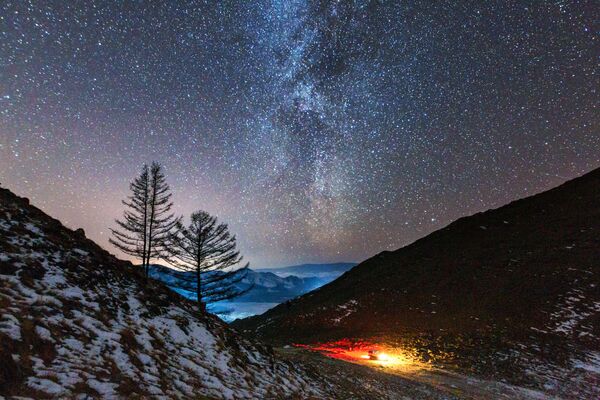 Млечный путь в долине реки Анга, которая впадает в озеро Байкал - Sputnik Армения