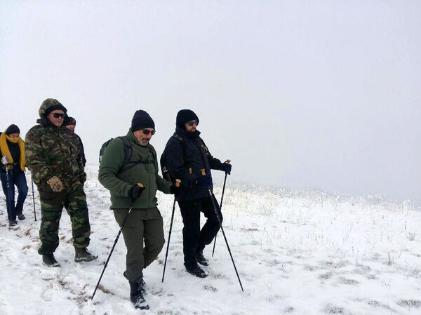 У Пашиняна отличное дыхание։ участница похода в горы рассказала о сюрпризе премьера У Пашиняна отличное дыхание։ участница похода в горы рассказала о сюрпризе премьера - Sputnik Армения