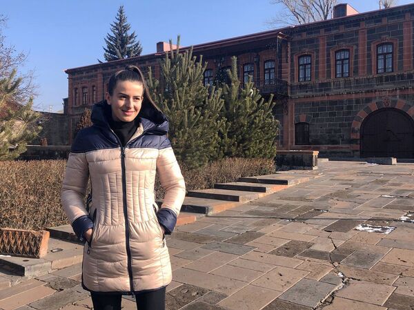 Մարդաշատ հյուրանոցներ, ռեստորաններ ու թանգարաններ. Գյումրին թրենդային է նաև ձմեռվա սեզոնին Մարդաշատ հյուրանոցներ, ռեստորաններ ու թանգարաններ. Գյումրին թրենդային է նաև ձմեռվա սեզոնին - Sputnik Արմենիա