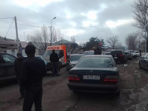 Մարալիկում լարված իրավիճակ է. բնակիչները փակել են Գյումրի–Երևան ճանապարհը. լուսանկարներ  - Sputnik Արմենիա