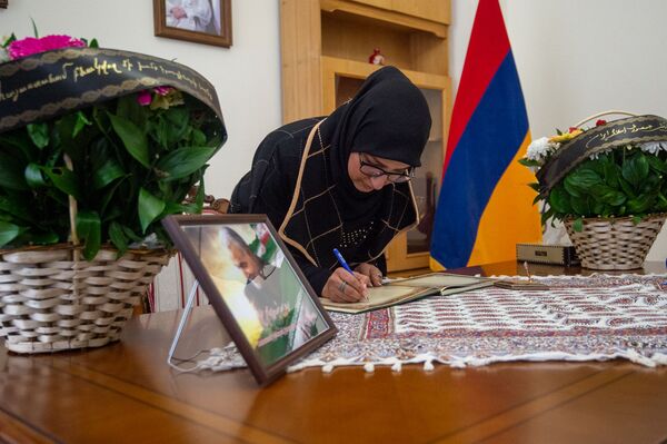 Смерть Сулеймани: Папикян четко выразил позицию Армении, вице-посол Ирана был краток - Sputnik Армения