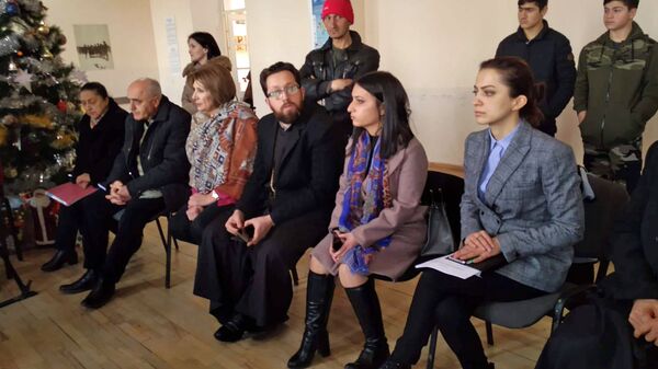 Ի՞նչ ճակատագիր է սպասում Գյումրու «Թռչունյան տուն» կենտրոնի երեխաներին ու աշխատակիցներին - Sputnik Արմենիա