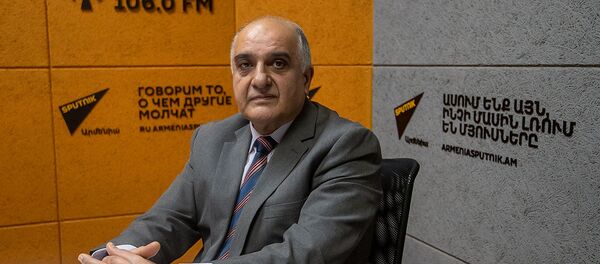 «Խելացի անասնատուն» անվանումն աբսուրդ է և ուղղակի զավեշտի է հասցնում գաղափարը. Հովհաննիսյան «Խելացի անասնատուն» անվանումն աբսուրդ է և ուղղակի զավեշտի է հասցնում գաղափարը. Հովհաննիսյան - Sputnik Արմենիա