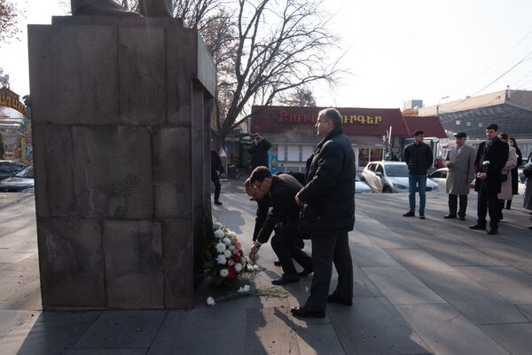 Горе бывает все же не от ума, или Как в Ереване отметили 225-летие Грибоедова - Sputnik Армения