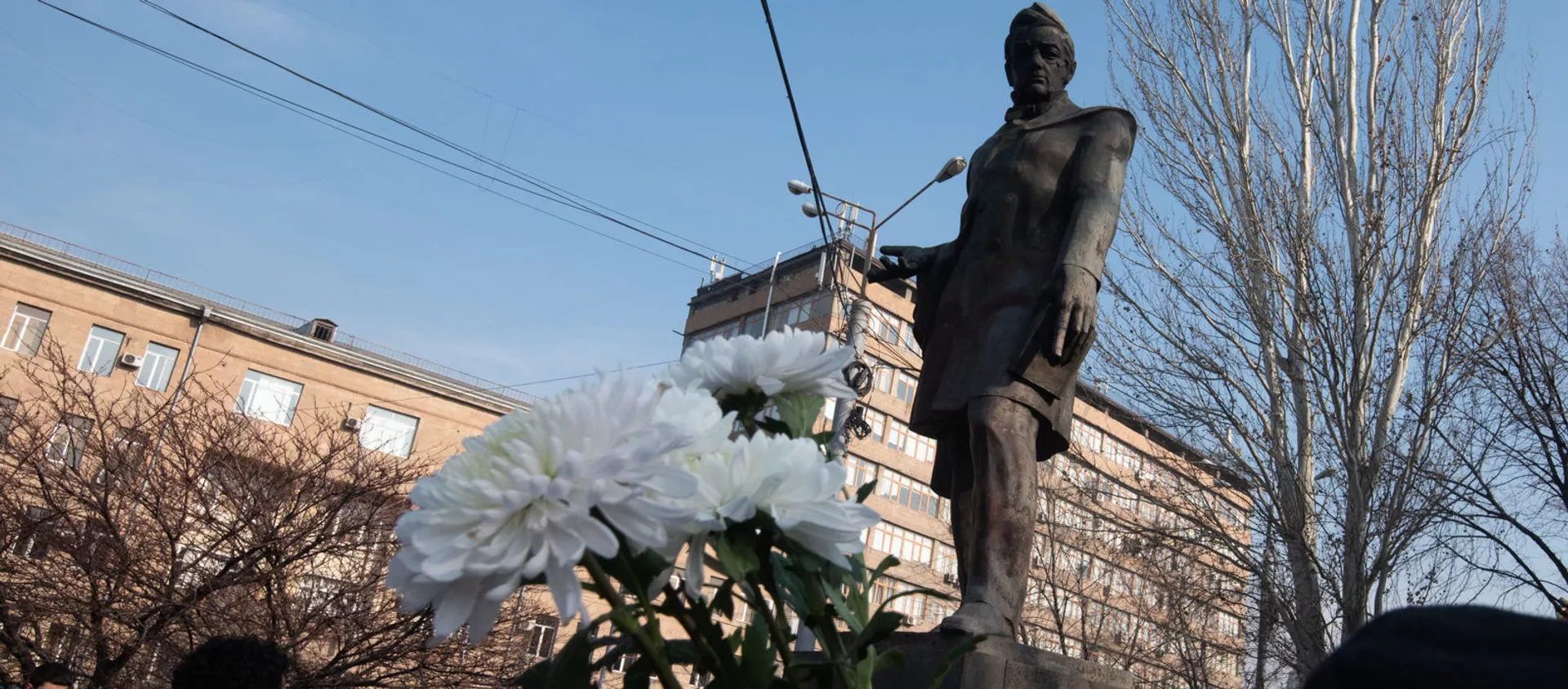 Возложение цветов к памятнику Александра Грибоедова (15 января 2020). Еревaн - Sputnik Армения, 1920, 15.01.2020