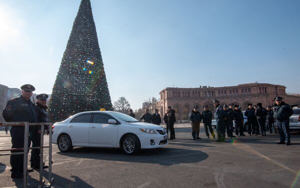 Акция протеста водителей на площади Республики (15 января 2020). Еревaн - Sputnik Армения