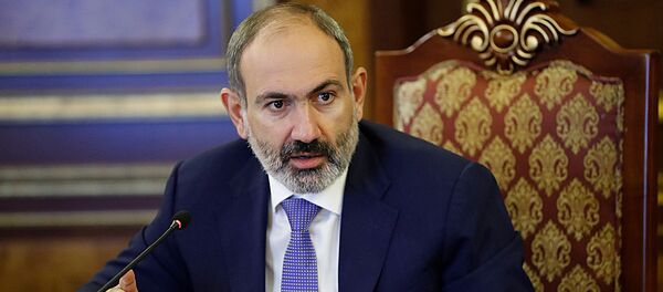 Премьер-министр Никол Пашинян на обсуждении новой концепции социальной поддержки в правительстве Армении (15 января 2020). Еревaн - Sputnik Армения