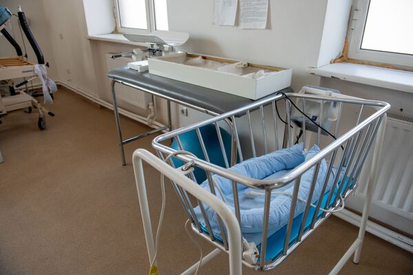 Գինեսի գրքում գրվելու արժանի ծնունդն ու 1 օրական Հրանտը. Մարալիկի ծննդատան ապագան անորոշ է - Sputnik Արմենիա