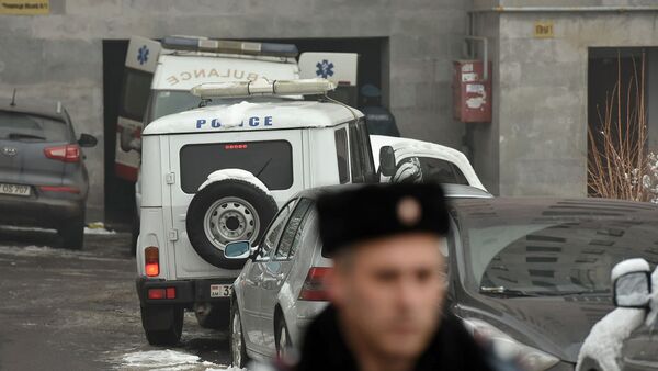 Машина полиции и Скорой. Архивное фото - Sputnik Армения
