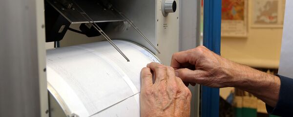 Сейсмограф. Землетрясение Сейсмограф. Землетрясение - Sputnik Армения