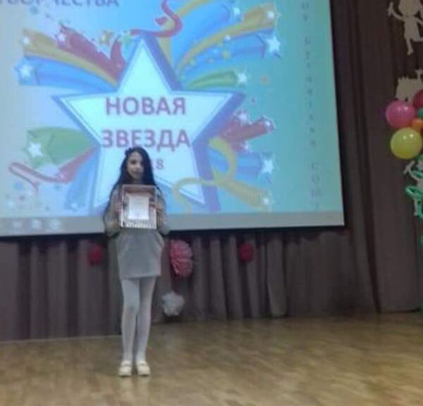 Милен Каранян , 12-летняя девочка с самым широким диапазоном голоса в России - Sputnik Армения