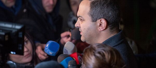 Генеральный прокурор Артур Давтян на гражданской панихиде Георгия Кутояна (19 января 2020). Еревaн Генеральный прокурор Артур Давтян на гражданской панихиде Георгия Кутояна (19 января 2020). Еревaн - Sputnik Արմենիա
