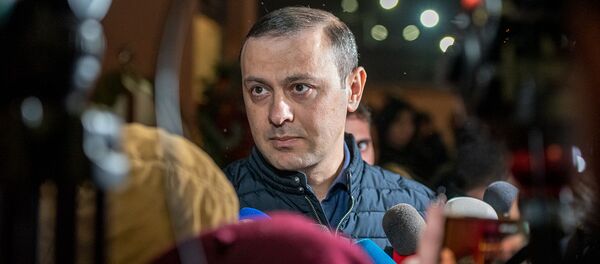 Секретарь совета безопасности Армен Григорян на гражданской панихиде Георгия Кутояна (19 января 2020). Еревaн - Sputnik Արմենիա