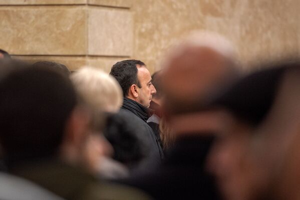 ՍԴ նախագահ Հրայր Թովմասյանը մասնակցում է Գեորգի Կուտոյանի հոգեհանգստի արարողությանը - Sputnik Արմենիա