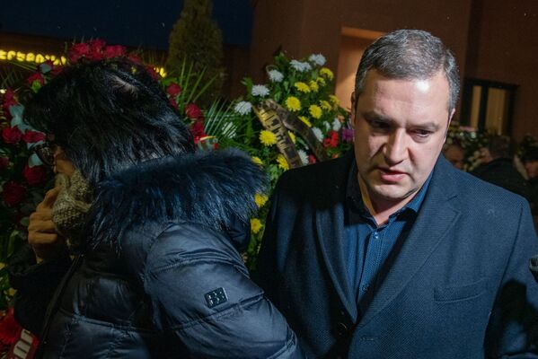 Тигран Уриханян на гражданской панихиде Георгия Кутояна (19 января 2020). Еревaн - Sputnik Армения