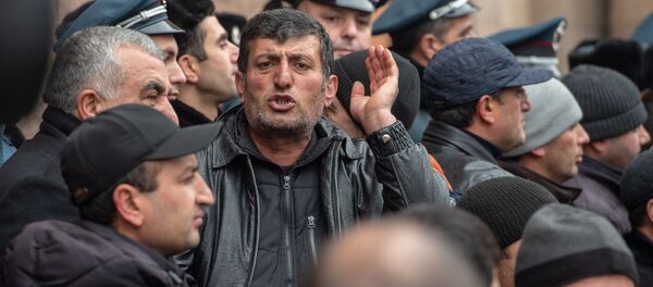 Акция протеста фермеров у Дома правительства (20 января 2020). Еревaн - Sputnik Արմենիա