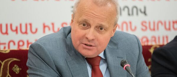 Посол РФ в РА Сергей Копыркин на пресс-конференции «Актуальные вопросы внутренней и внешней политики стран евразийского интеграционного пространства» (20 января 2020). Еревaн Посол РФ в РА Сергей Копыркин на пресс-конференции «Актуальные вопросы внутренней и внешней политики стран евразийского интеграционного пространства» (20 января 2020). Еревaн - Sputnik Армения